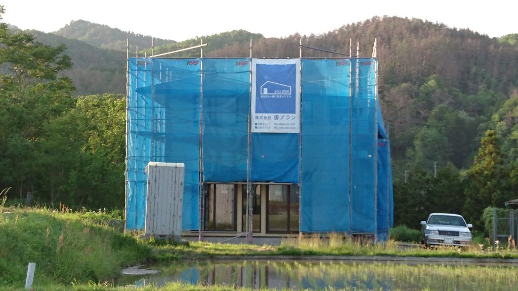 松本市四賀の新築現場でお庭のお打合せしてきました。