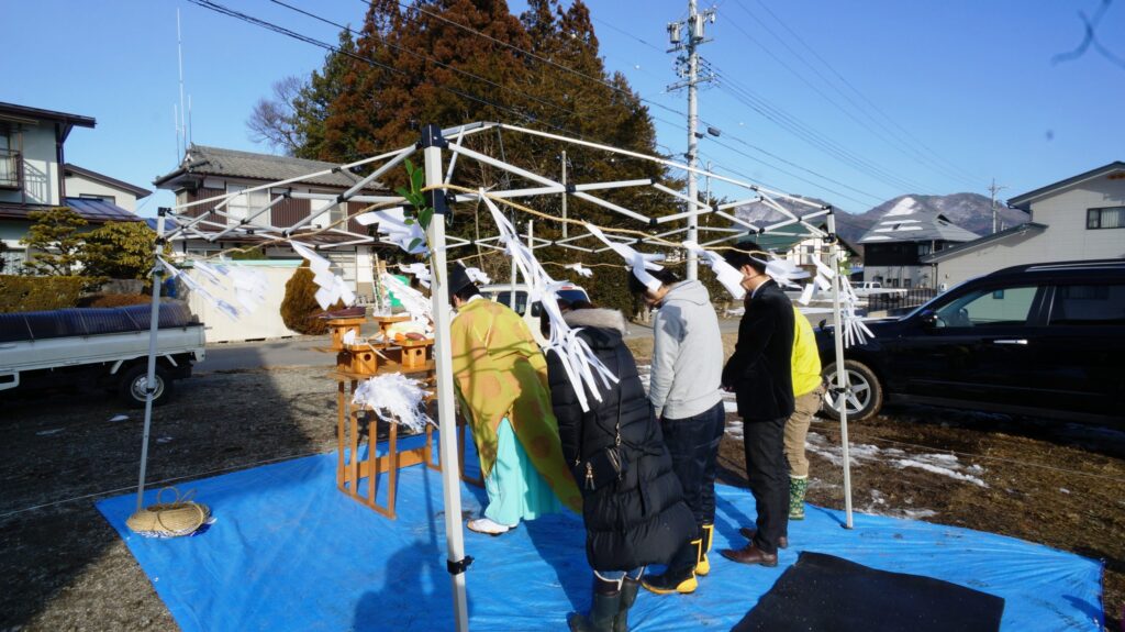 大町市で新築住宅着工…の前に地鎮祭