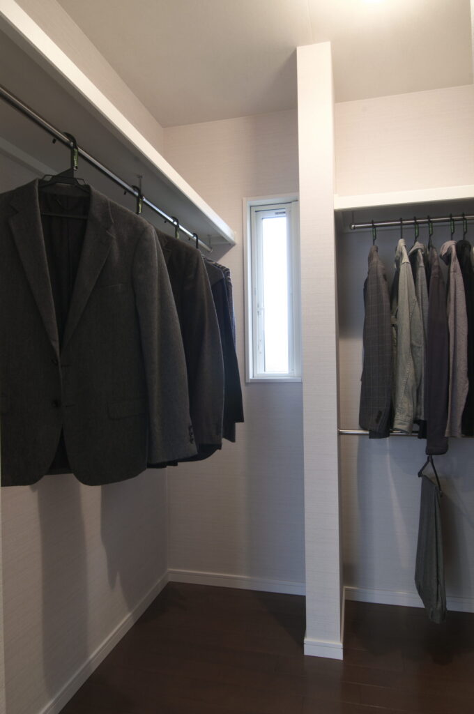 松本市で注文住宅を検討の方へ！ウォークインクローゼットのメリットを紹介します