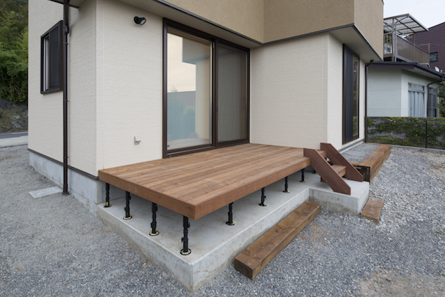 松本市で注文住宅をご検討中の方へ！ウッドデッキを使った住まいを考えてみませんか？