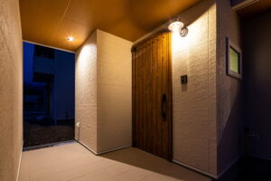 意外と知られていない？注文住宅の玄関ドアについて紹介します！