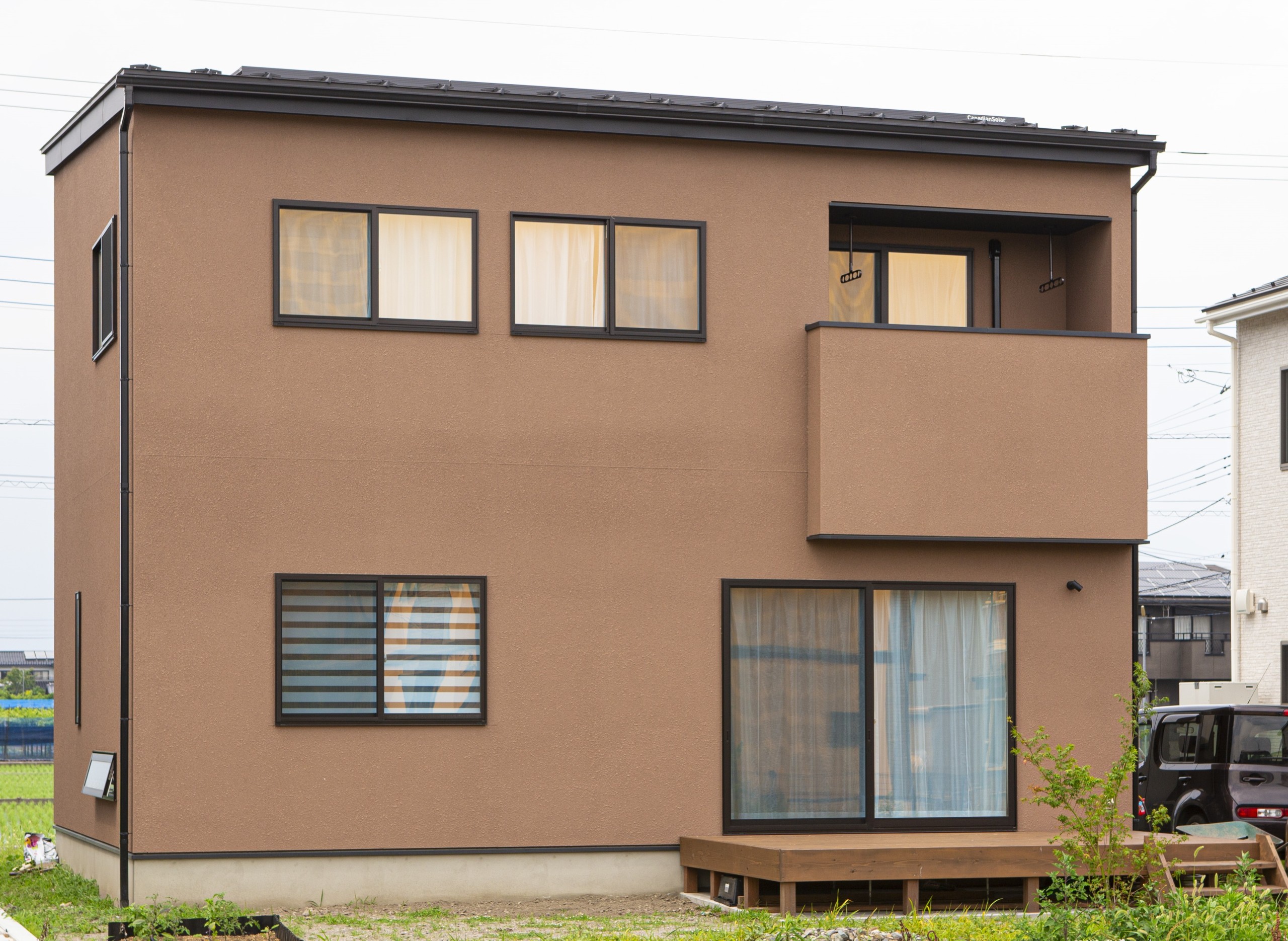 チョコレートブラウンの家